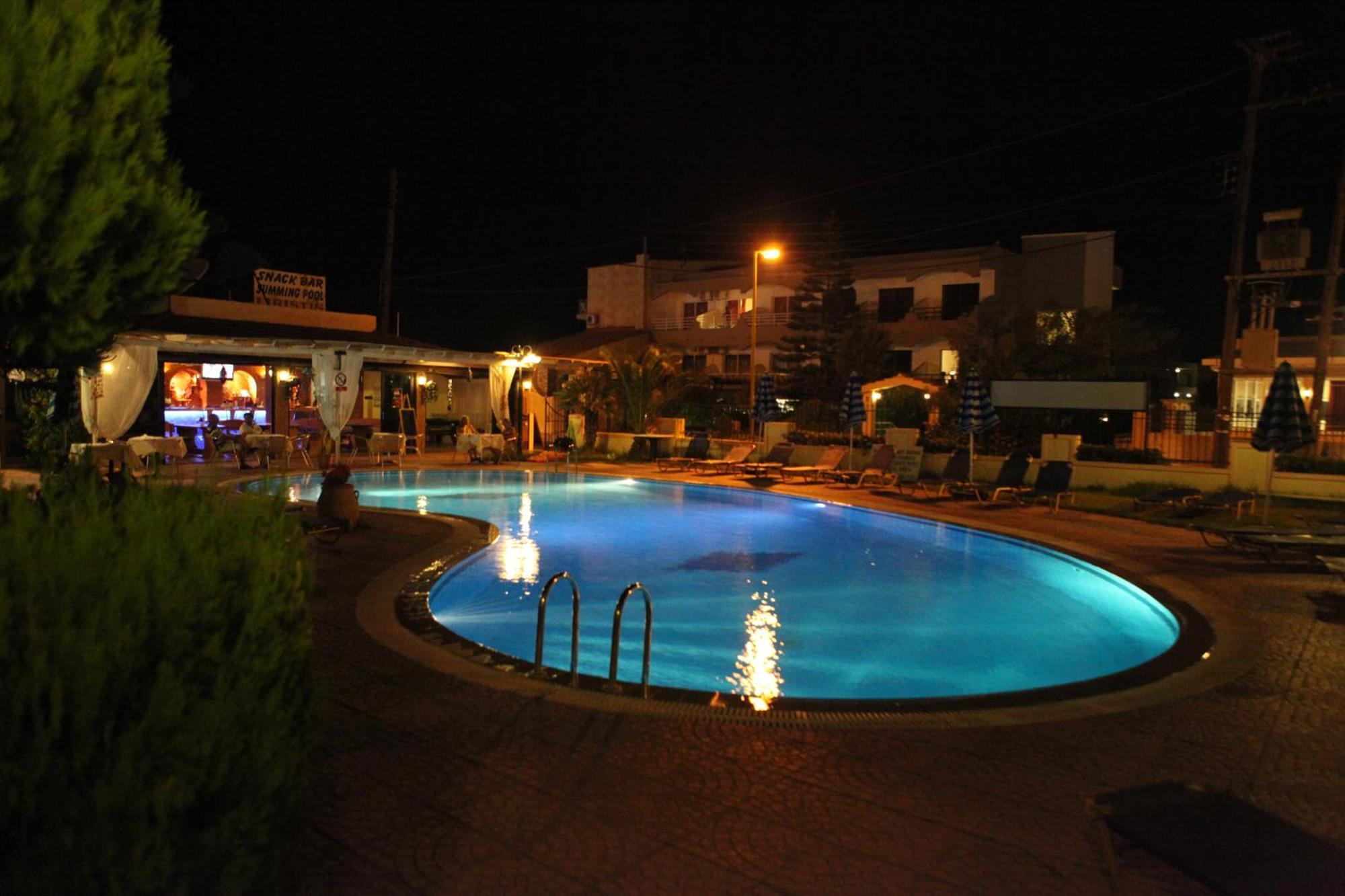 Hotel de apartamente Lyristis Dinos & Faliraki