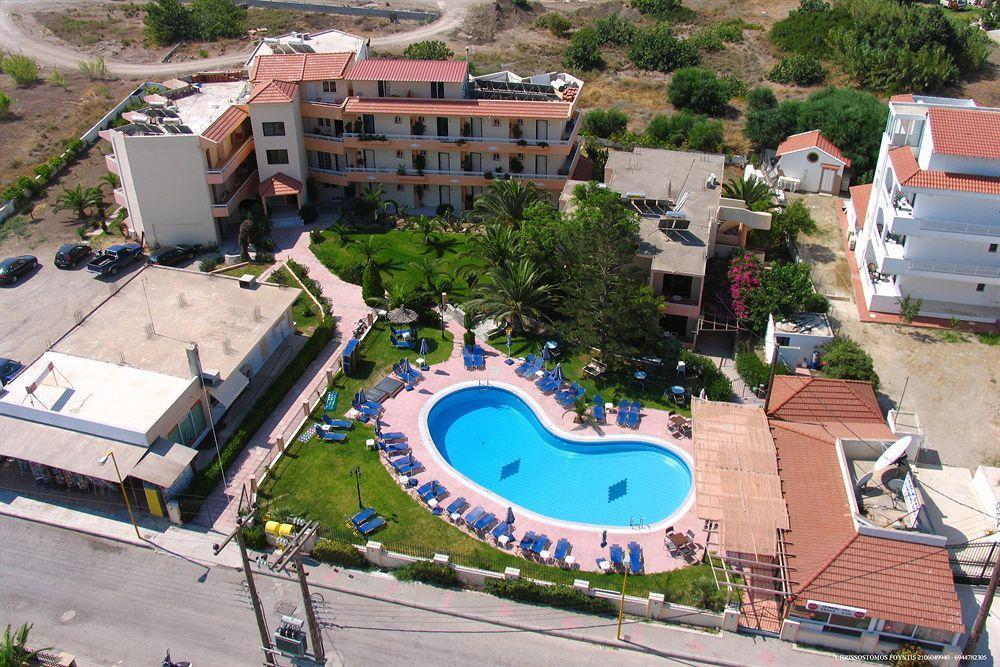 Lyristis Dinos & Hotel de apartamente 3*