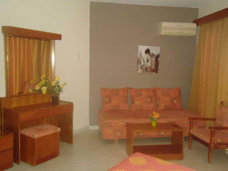 Hotel de apartamente Lyristis Dinos &