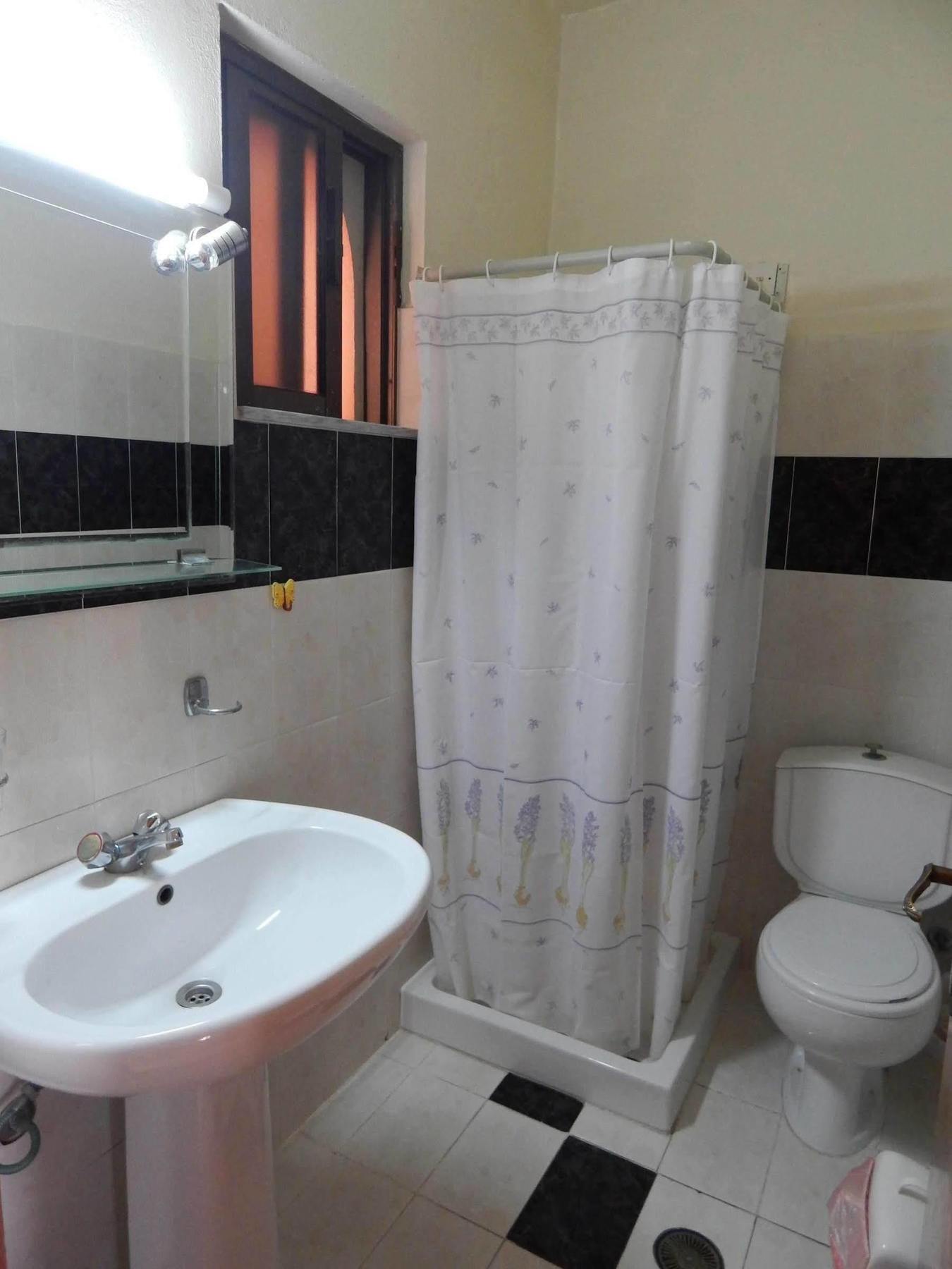 Hotel de apartamente Lyristis Dinos & 3*