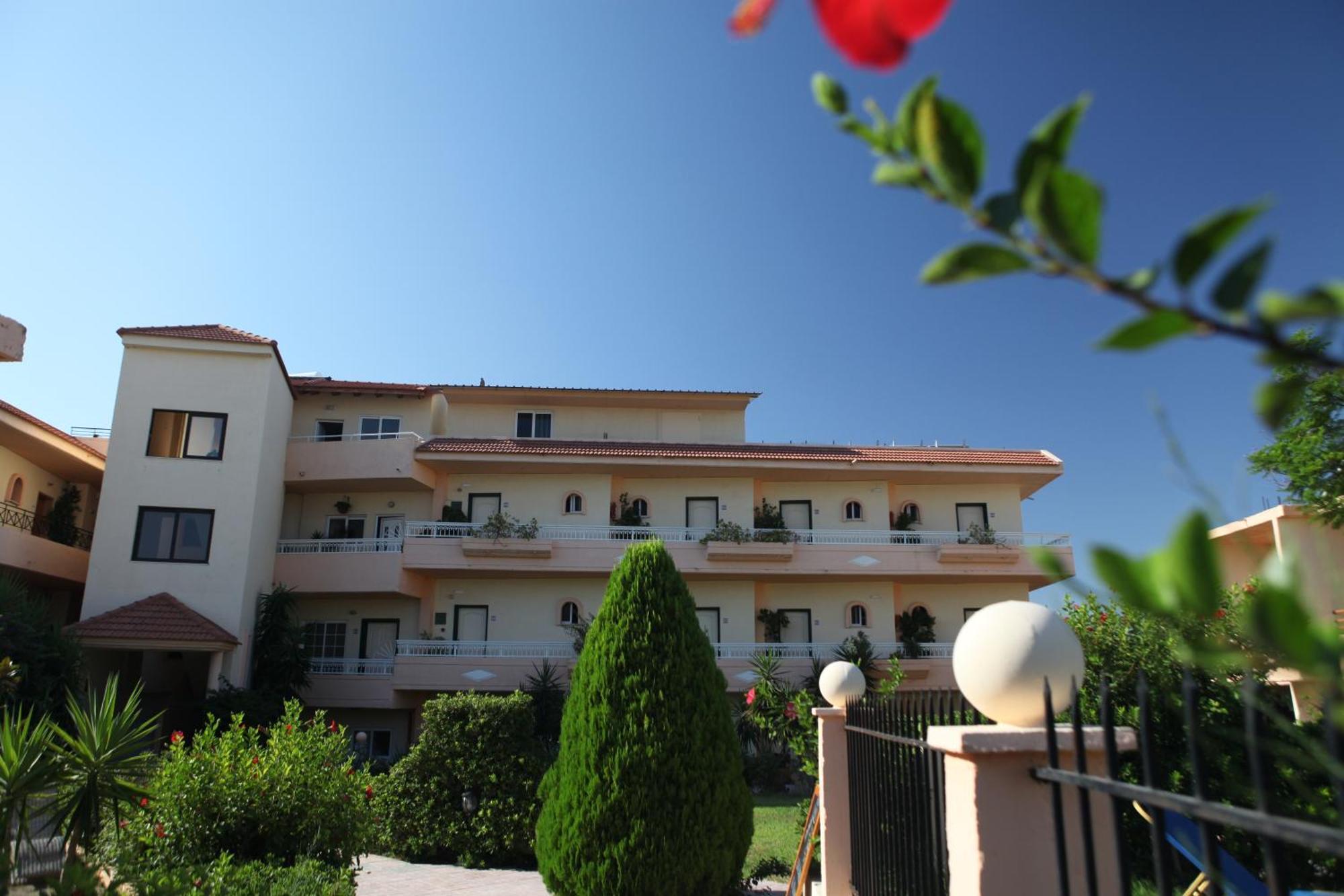 Aparthotel Lyristis Dinos & Faliraki