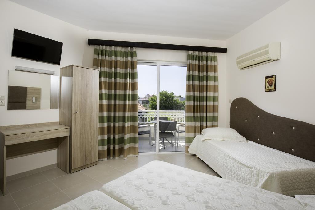 Aparthotel Lyristis Dinos &