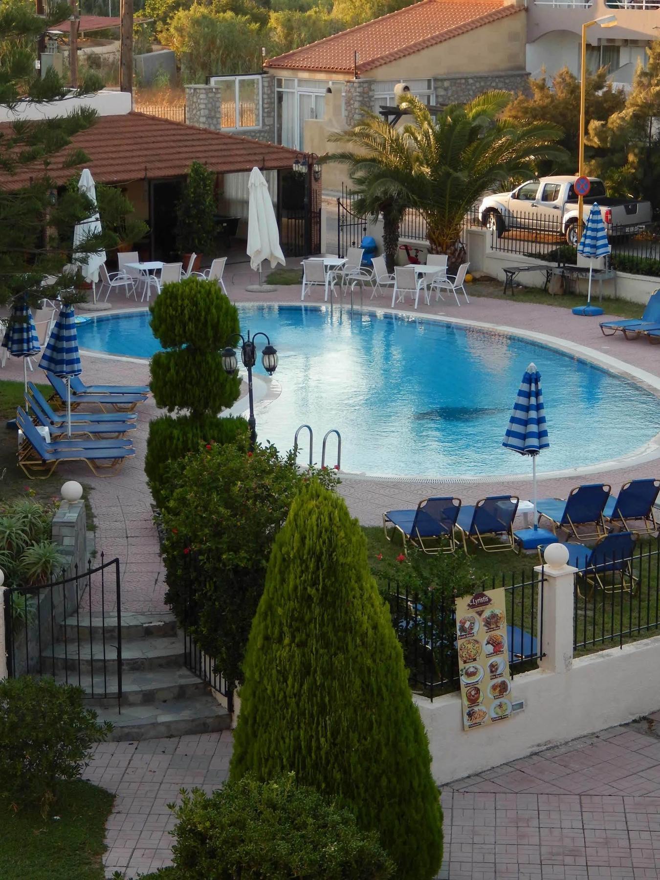 Lyristis Dinos & 3* Faliraki