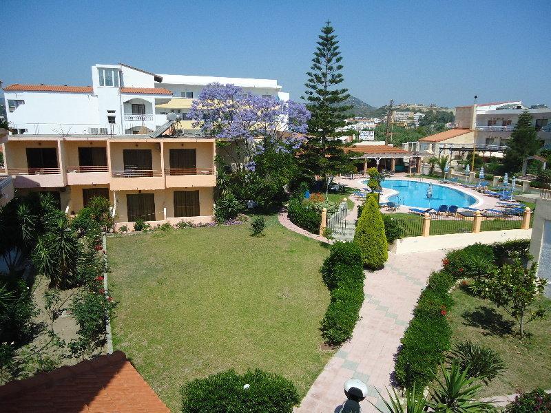 Lyristis Dinos & 3* Faliraki